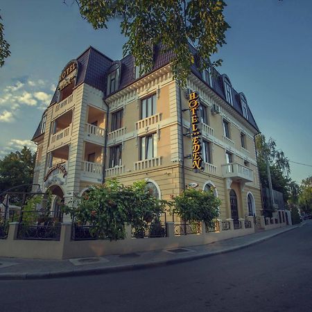 Hotel Eden Iasi Exterior photo